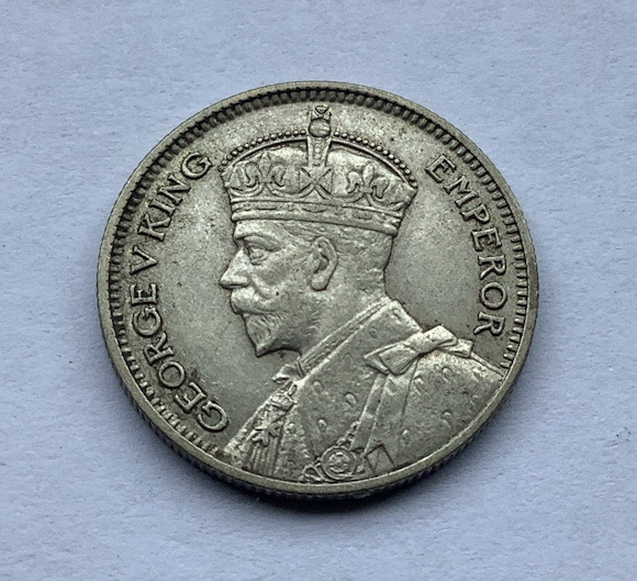 1933 higher grade New Zealand Sixpence coin .500 silver